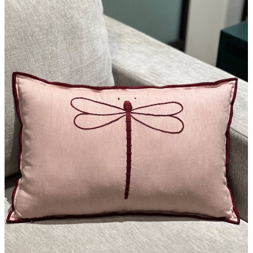 HAND-STITCHED LINEN CUSHION/GLT04