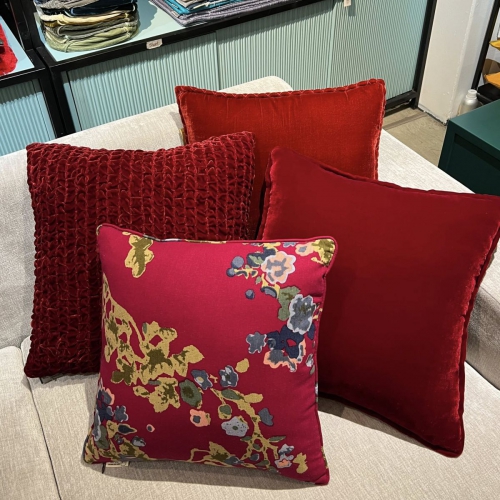 Riding Hood Velvet pillow/GD801