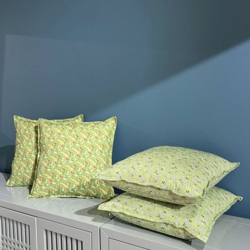 Green flower pillow/GH01