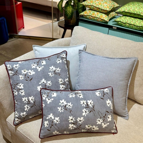 Gray floral pillows/GH01