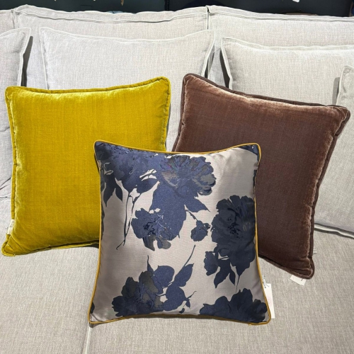 Midnight Peony pillows/GH01