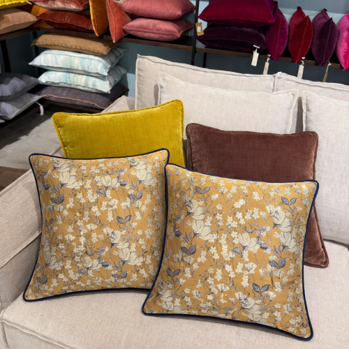 Golden Bloom Pillows/GH01